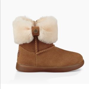 🍂 UGG toddler RAMONA BOOT 🍂